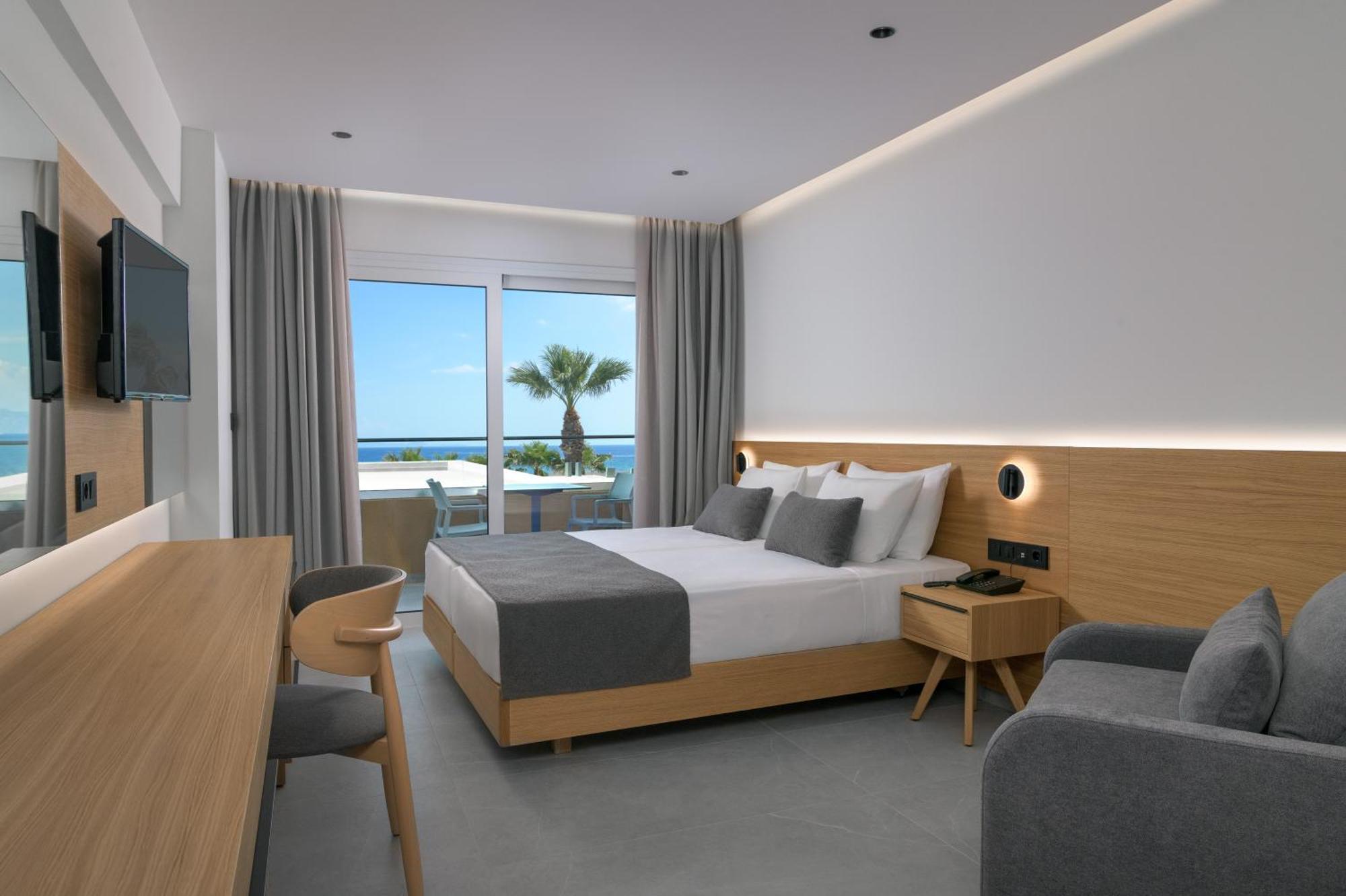 Deluxe Tweepersoonskamer met Zijdelings Uitzicht op Zee
